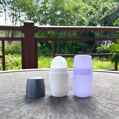 खरीदें इको-फ्रेंडली विकल्पों के लिए 60ml वॉल्यूम में कस्टम लोगो प्लास्टिक रोल-ऑन बोतलें online manufacture